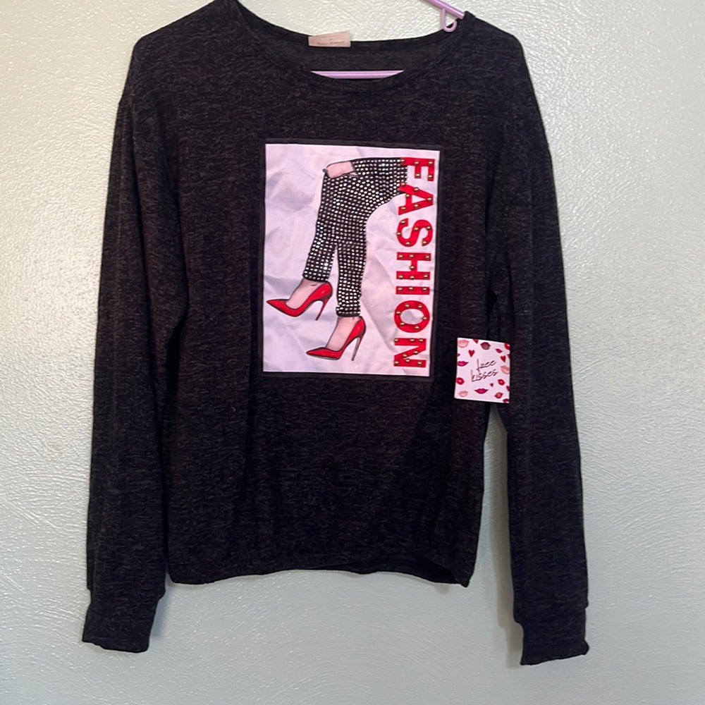 Free Kisses shirt